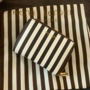 COPY - Henri Bendel brown and white stripe zip wallet